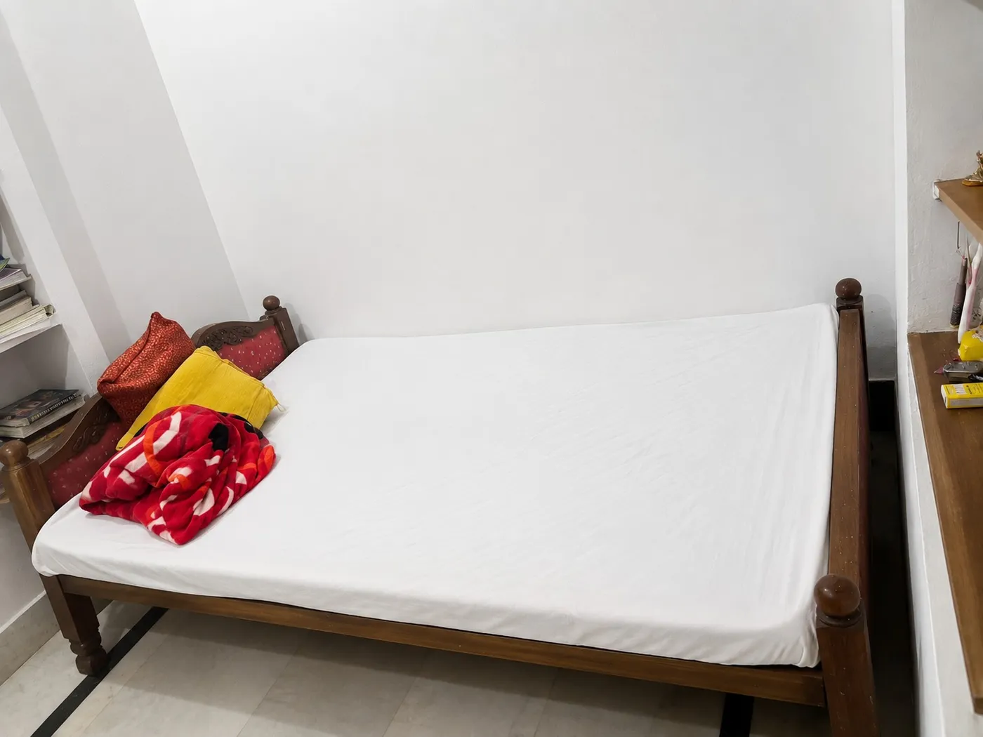 Another guest room at Bharat Bhawan, Nawagarhi